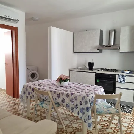 Calce Bianca Apulia Гостевой дом Монополи